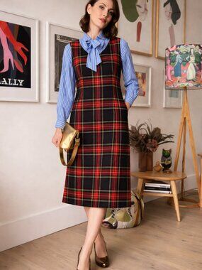 Vintage 100% Wool Classic Preppy Plaid Heritage Jumper Dress Academia 10